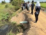 ลงพื้นที่สำรวจ กรณีสภาพถนนลูกรังบริเวณเลียบคลองขุนศรีชำรุดเส